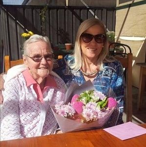 Meet your Posher, Sandi